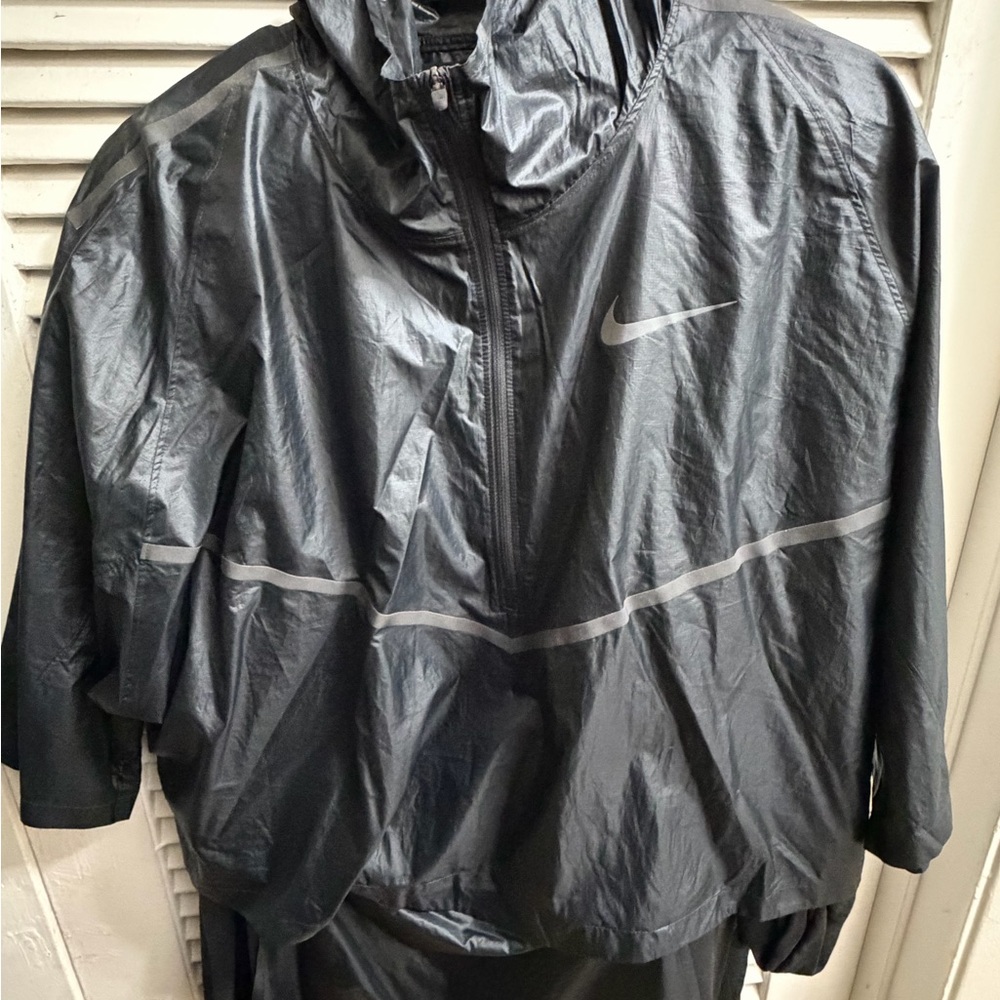 Nike Men's Charcoal Windbreaker Jacket